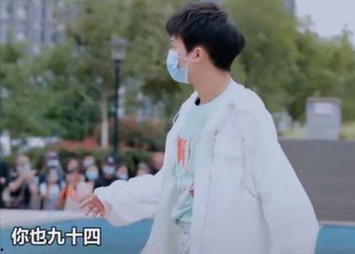 娱乐圈吃瓜成团宠,揭秘明星幕后故事